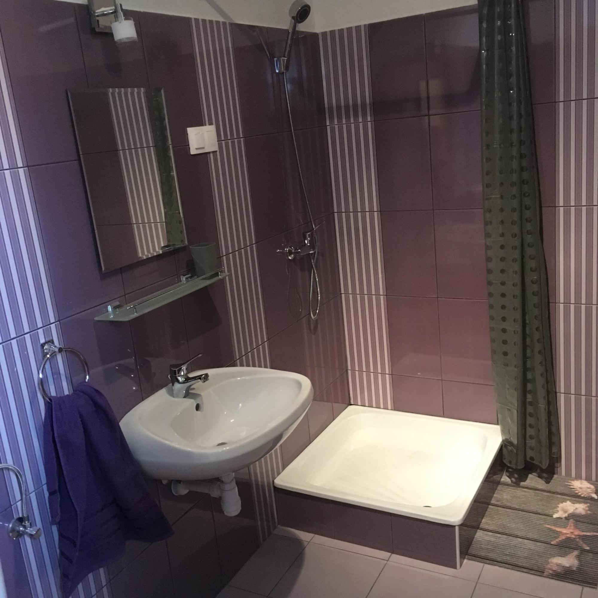 Liliom Vendeghaz Hotel Bakonybel ภายนอก รูปภาพ